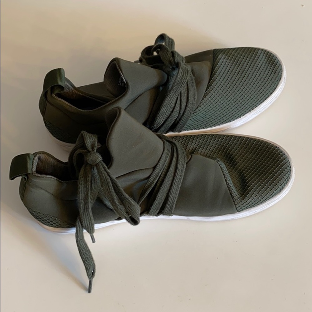 Steve Madden Sneakers